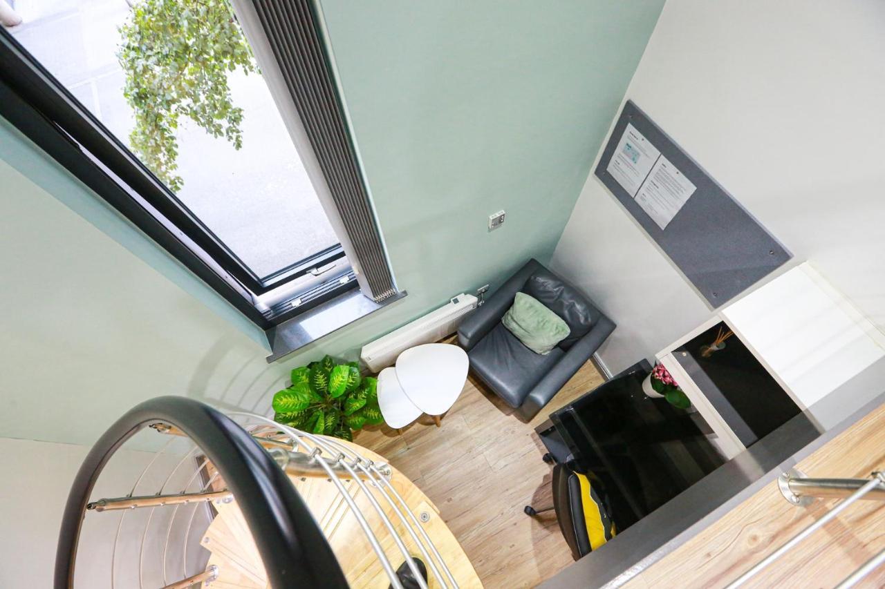 A103 Cosy City Loft Coventry Extérieur photo
